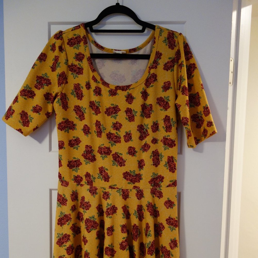 LuLaRoe Nicole Dress -- Golden with Roses -- 2XL